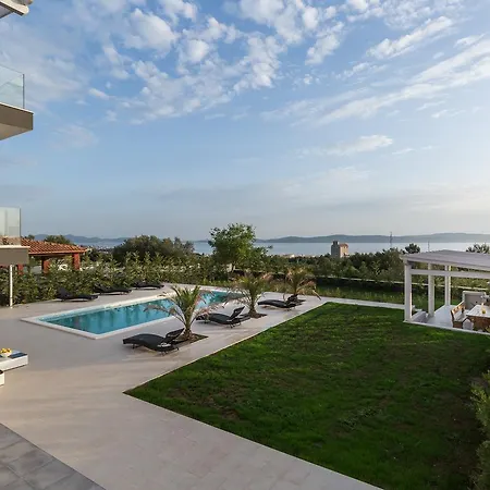 别墅 Panorama 扎达尔