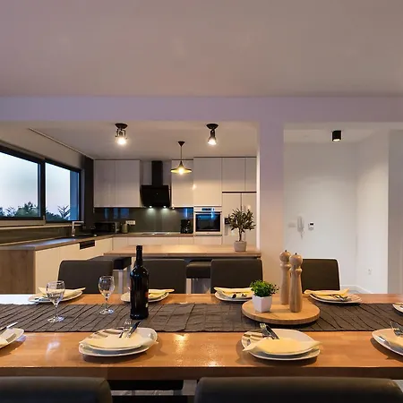 Panorama Villa *